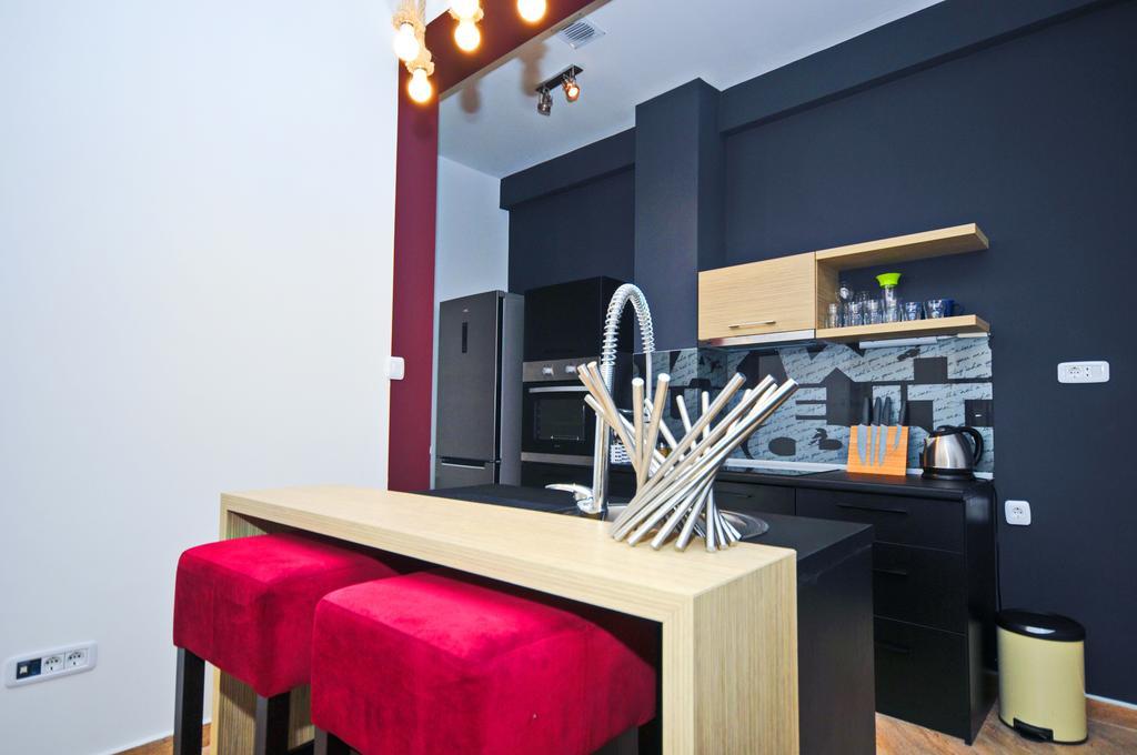 Sea Breeze Lux Apartments Будва Экстерьер фото