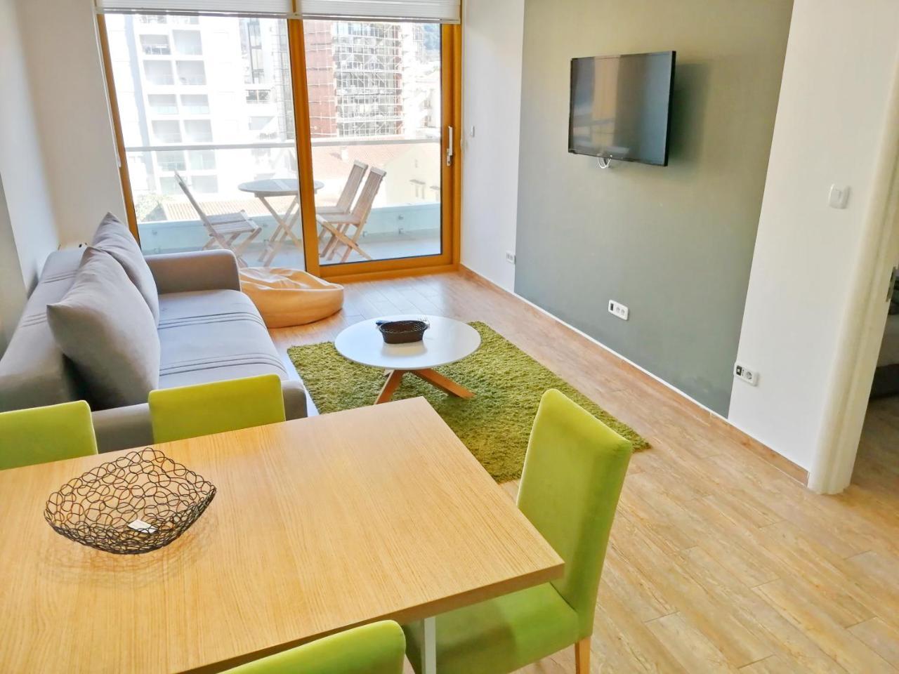 Sea Breeze Lux Apartments Будва Экстерьер фото